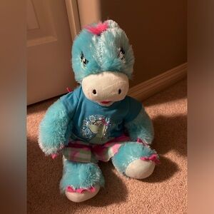 Build a Dino with outfit